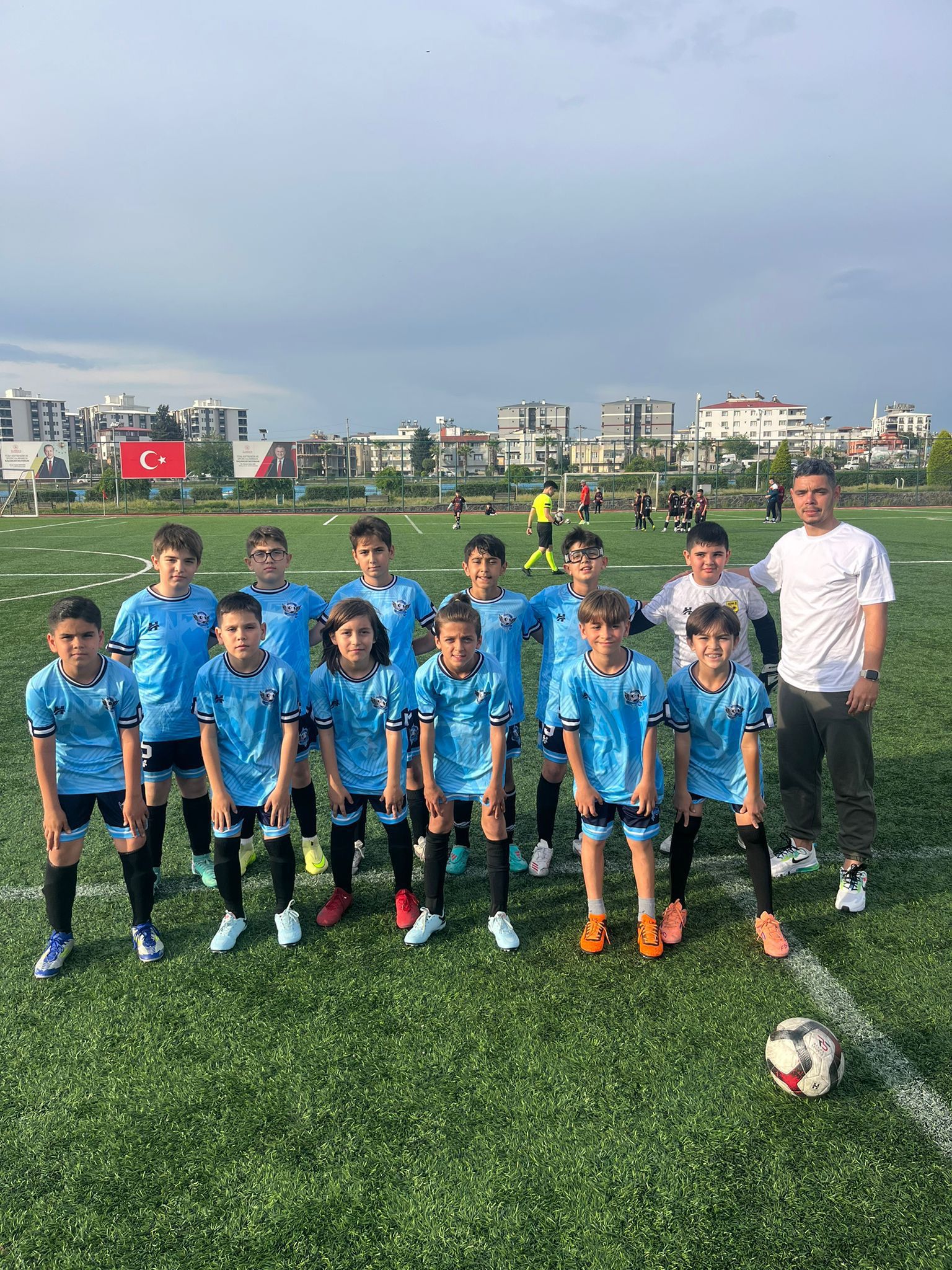 Osmaniye Mavi Şimşekgücü altyapı takımı